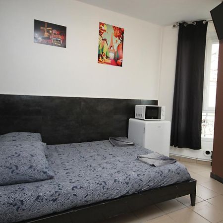 09 - Chambre Proche Paris Et Transports Avec Tv Wifi Saint-Denis  Zewnętrze zdjęcie